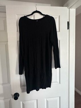 Classic Black Long-Sleeve Women’s Dress